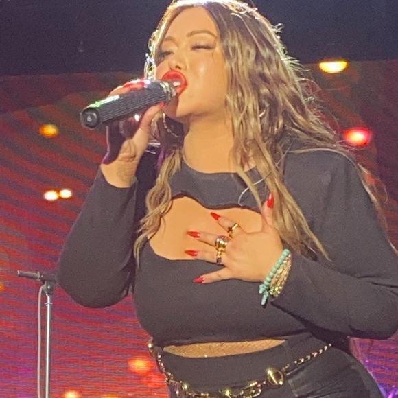 Meet your Posher, Veronica - Picture 15 of 16